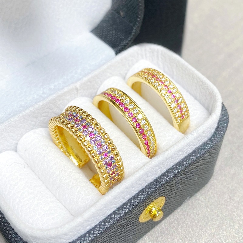 Vintage Fashion Revival - Bague ouverte en zircon pour renaissance