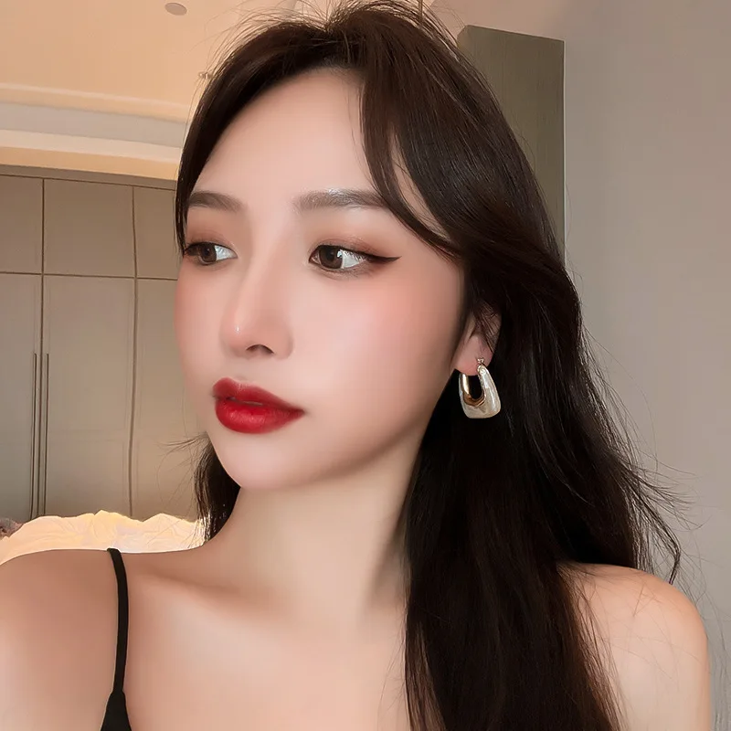 Boucles d'oreilles carrées en  - Vintage Fashion Korea avis et prix