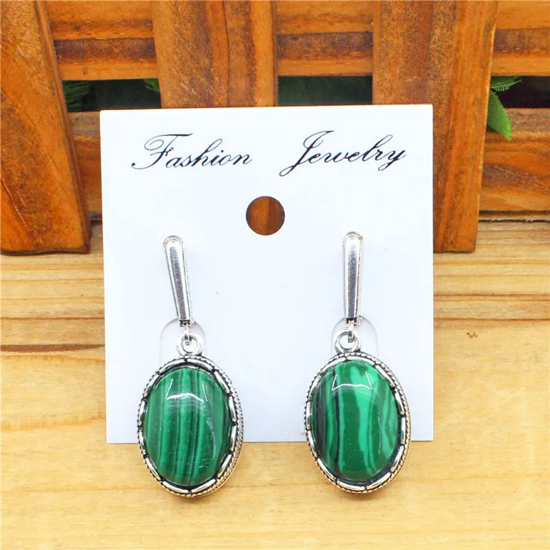 Flower Oval Malachite Dangle E - Vintage Fashion Looks avis et prix