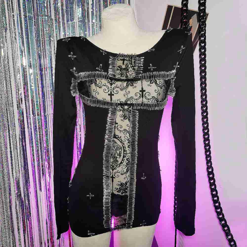 Emo gothique T-Shirt années 90 - Vintage Fashion Revival avis et prix